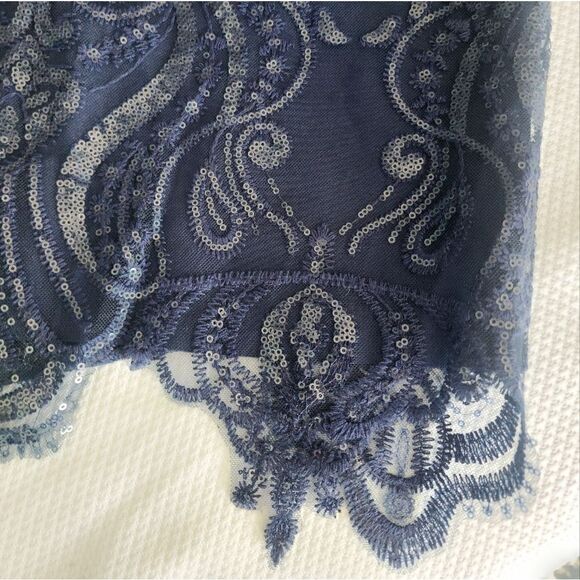 Chi chi London new with tags sequins cocktail formal midi dress - Picture 15 of 16